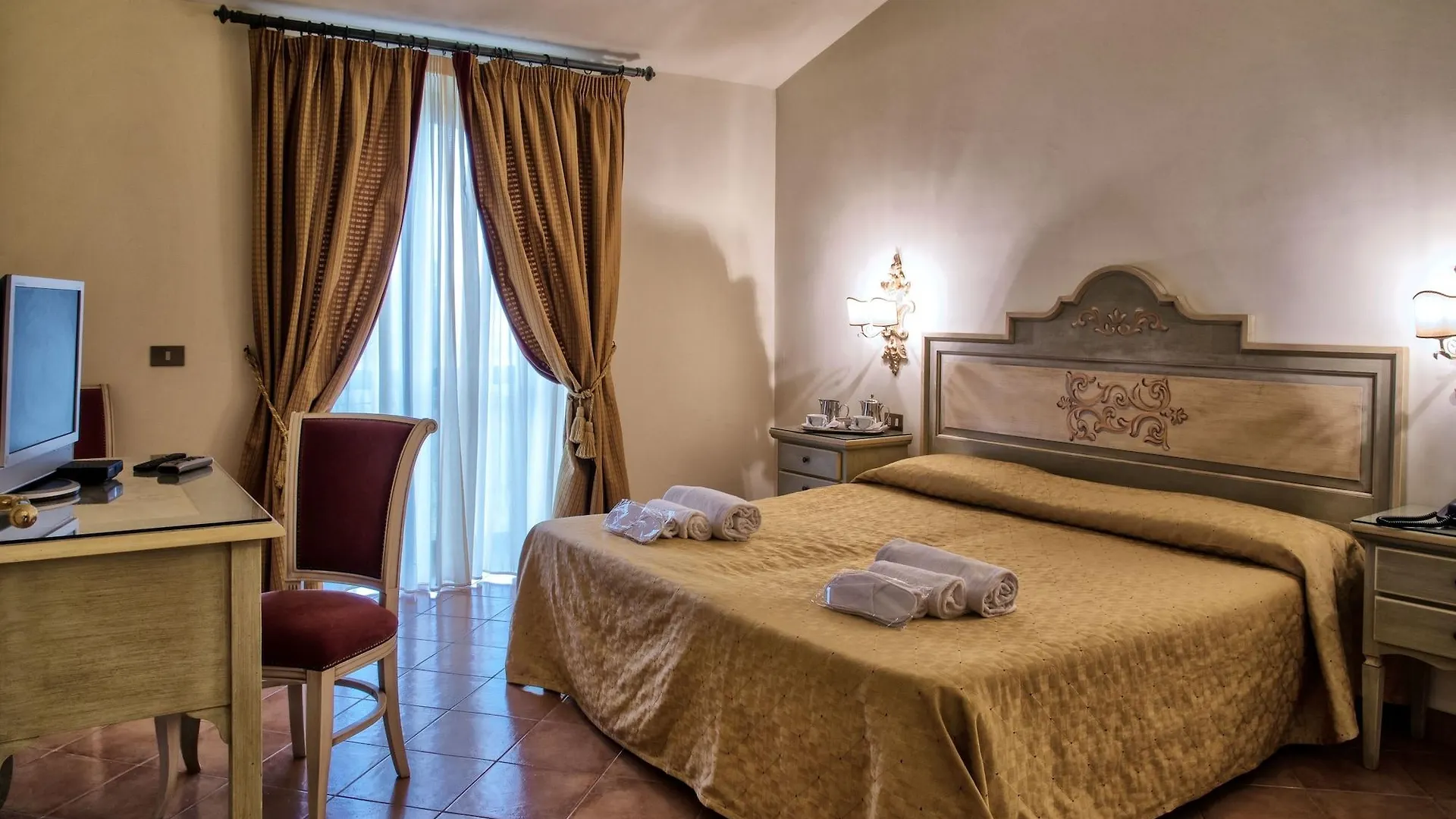 Grand Hotel Helio Cabala Marino 4*,  Italy